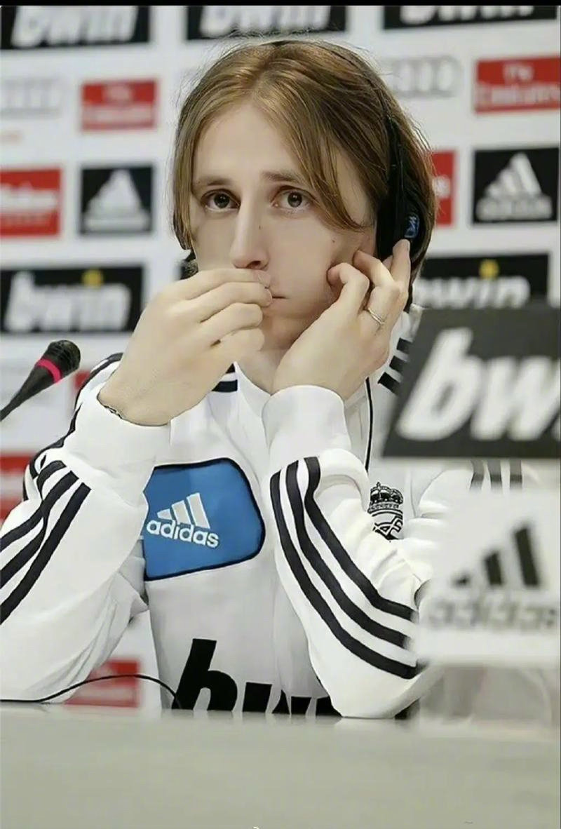 1-5惨败，任航批评：如果年轻球员这心态来踢球，生涯会很难